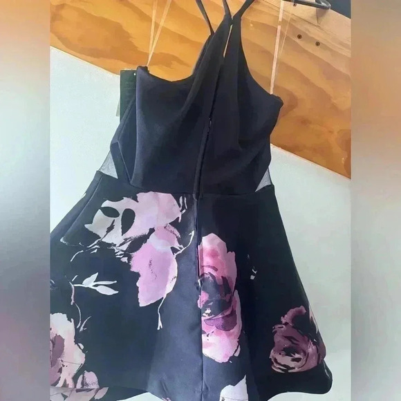 Juniors Double Tiered Short Formal Halter Dress - Picture 2 of 6